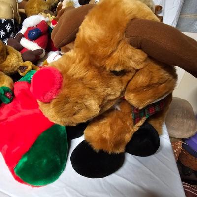 Who Let the Reindeer Out? (BS2-JS)