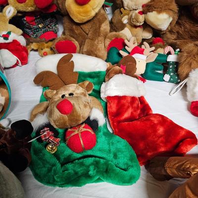 Who Let the Reindeer Out? (BS2-JS)