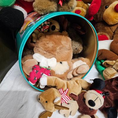 Who Let the Reindeer Out? (BS2-JS)