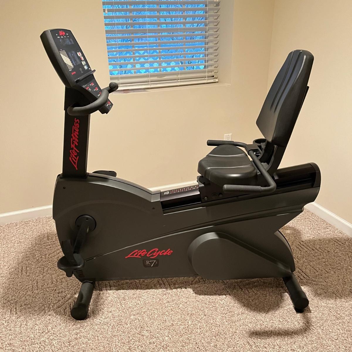 r1 lifecycle exercise bike