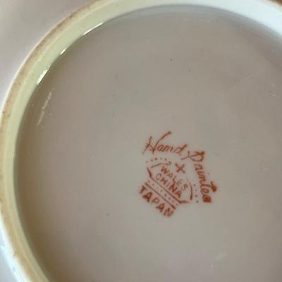 Dragonware Cup & saucer w/ Geisha in bottom