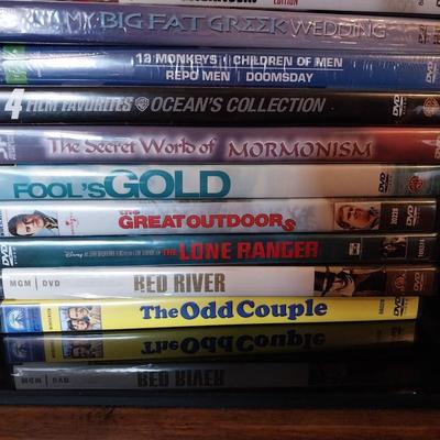 A COLLECTION OF MOVIES ON DVD (7)