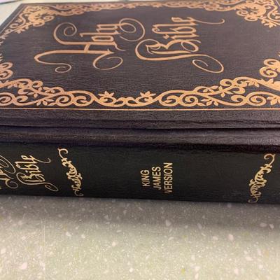 Large Leather Bound King James Bible CLEAN