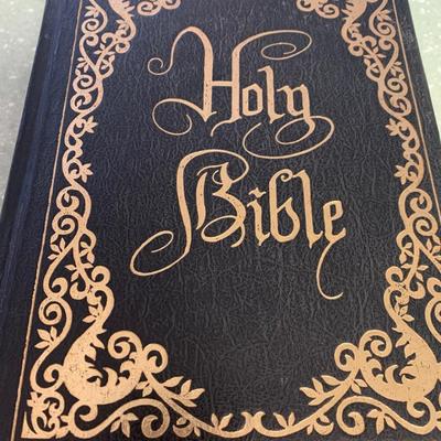 Large Leather Bound King James Bible CLEAN