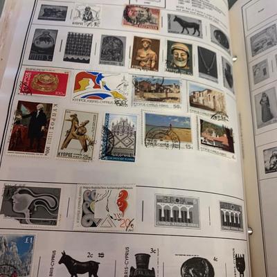 Statesman Deluxe Stamp Collection