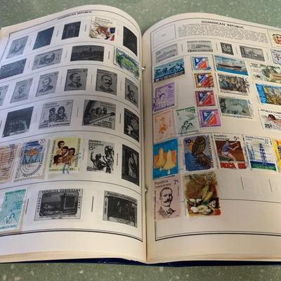 Statesman Deluxe Stamp Collection