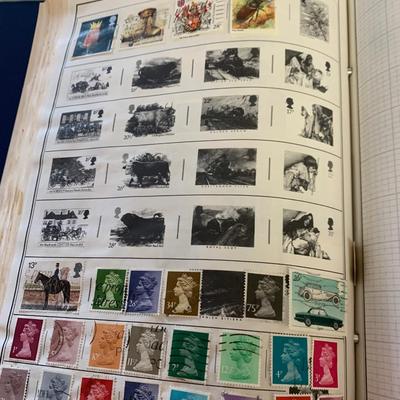 Statesman Deluxe Stamp Collection