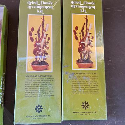 4 Flower arranging kits