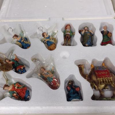 Hawthorne Village Nativity Christmas Tree Collection Miniature Figurines- 4 Sets with COAs (Choice #1)