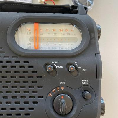 Emergency Crank Radio