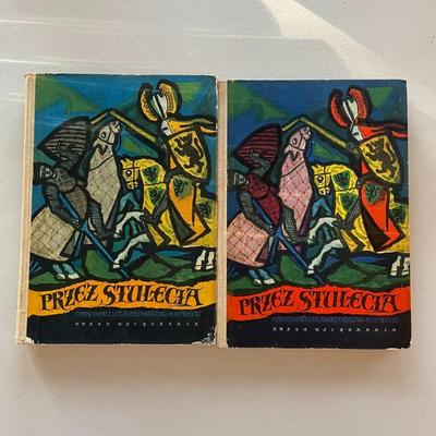 Pair of Books: Przez Stulecia