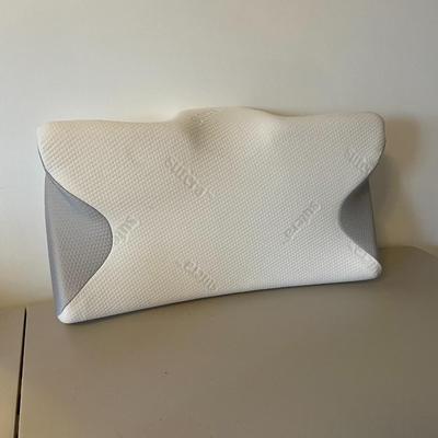 Contour Memory Foam Pillow by Sutera