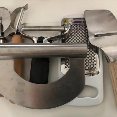 Assorted Utensils