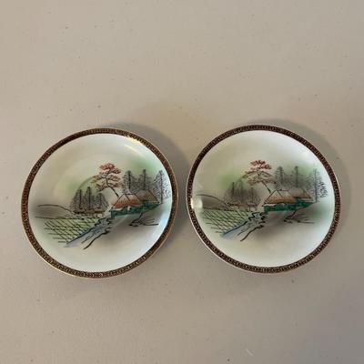 Pair of Asian Plates - Kutani - Porcelainware