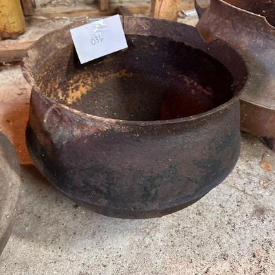 Lot of three antique cast iron cauldrons with issues