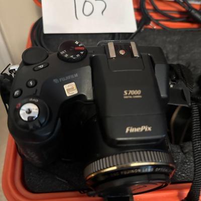 Fuji Film S7000 Finepix Digital Camera