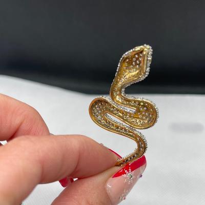 Sparkles rhinestone snake pendant - no markings