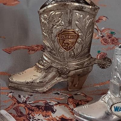 Souvenir salt & pepper boots with toothpick boot and wild west fabric