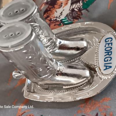 Souvenir salt & pepper boots with toothpick boot and wild west fabric