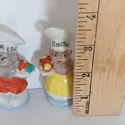 Vintage pig salt & pepper - Estes Park Salt & pepper shakers an owl shaker with small souvenir crock