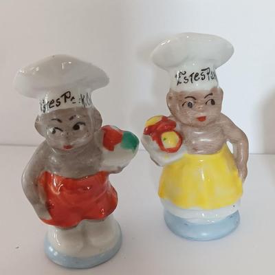 Vintage pig salt & pepper - Estes Park Salt & pepper shakers an owl shaker with small souvenir crock