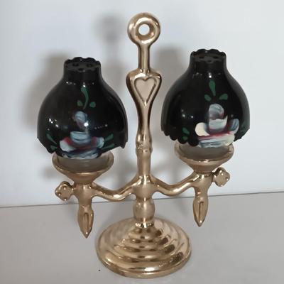 Unique lamp globe salt & pepper shakers and two small lantern shakers