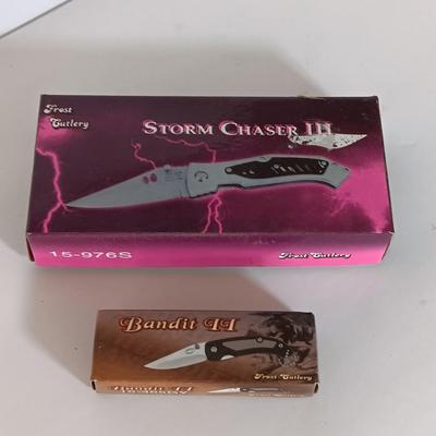 Two new pocketknives Storm Chaser III Frost cutlery and Bandit II NIB ðŸŽ…