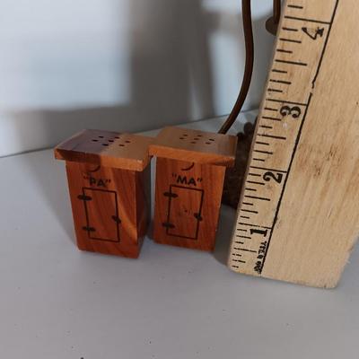Ma & Pa outhouse salt & pepper shakers with tin art water pump planter
