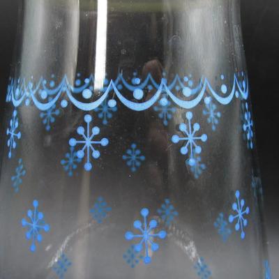Vintage 1970s Pyrex Snowflake Garland Glass Sealing Lid Juice Liquid Carafe Pitcher