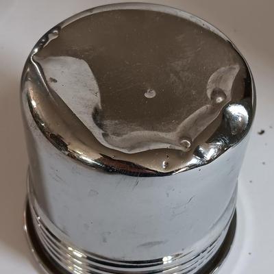 Vintage thermoses Stanley and Uno-vac