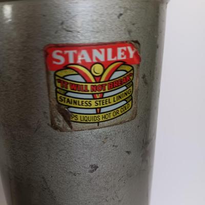 Vintage thermoses Stanley and Uno-vac