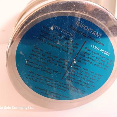 Vintage thermoses Stanley and Uno-vac