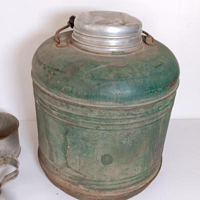 Vintage 1950's Thermic Insulated Metal Jug w/ Handle Porcelain and aluminum mugs