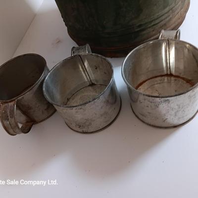 Vintage 1950's Thermic Insulated Metal Jug w/ Handle Porcelain and aluminum mugs