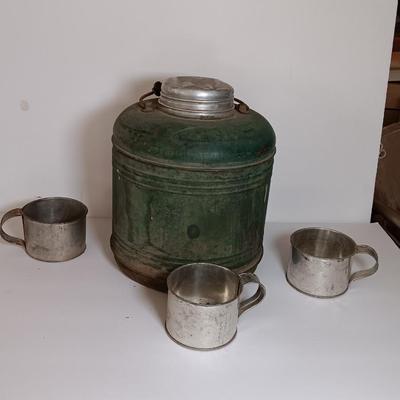 Vintage 1950's Thermic Insulated Metal Jug w/ Handle Porcelain and aluminum mugs