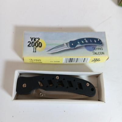 Two brand new pocketknives - The Apache and YK2 2000 II New in boxes