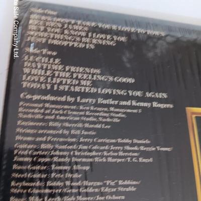 Kenny Rogers records LP records