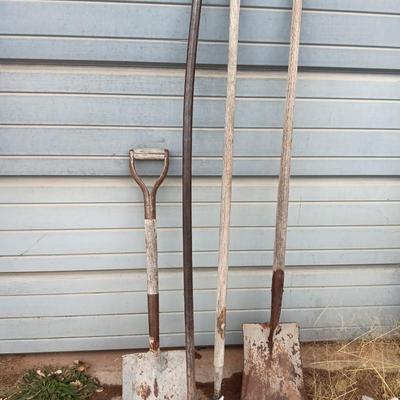 Hand tools for cement - Shovels - scraper and a pry bar