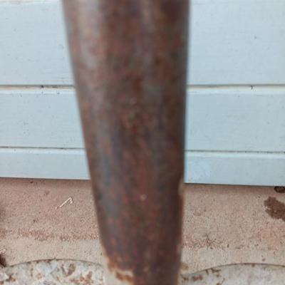 Hand tools for cement - Shovels - scraper and a pry bar