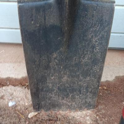 Yard and Garden Farm tools - Shovel - hoe - rake