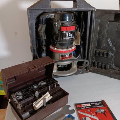 Craftsman 1 1/2 Horsepower Router with accessories in case