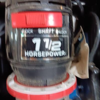 Craftsman 1 1/2 Horsepower Router with accessories in case