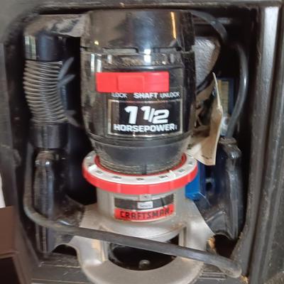 Craftsman 1 1/2 Horsepower Router with accessories in case