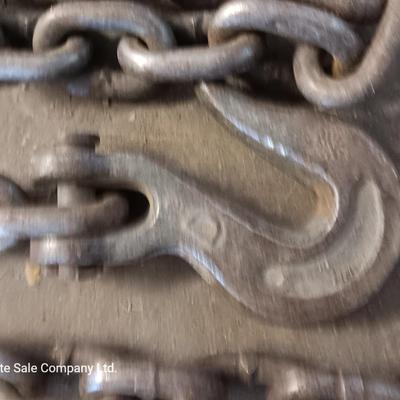 Long chain with steel hooks on each end