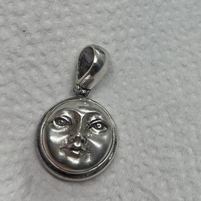 Moon face 925 pendant