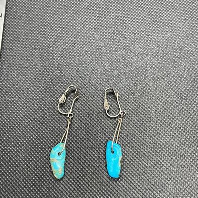 Vintage nugget Turquoise earrings