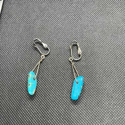 Vintage nugget Turquoise earrings