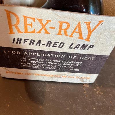 Vintage heat lamp in box