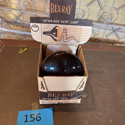 Vintage heat lamp in box