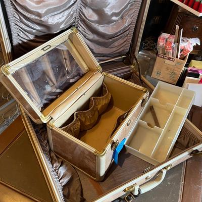 Vintage Samsonite 2 piece luggage set